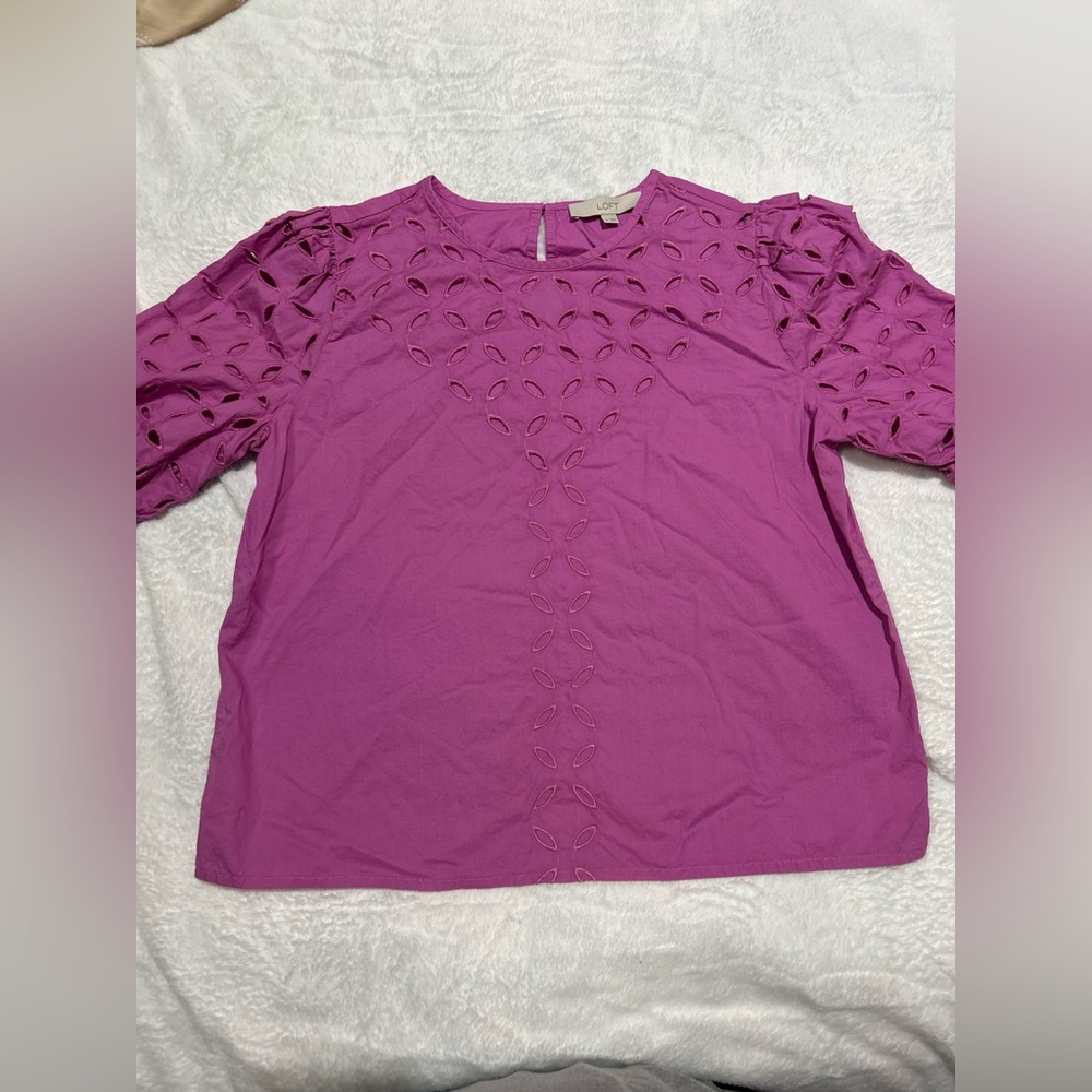 LOFT Purple Eyelet short puff sleeve Top size small